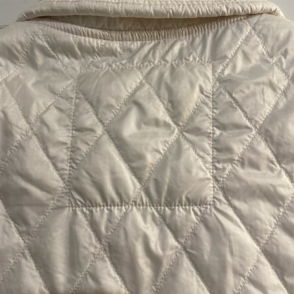 L.L. Bean Cream Quilted Sherpa Vest with ribbed sides. Women’s size 1X Reg. - Picture 11 of 16